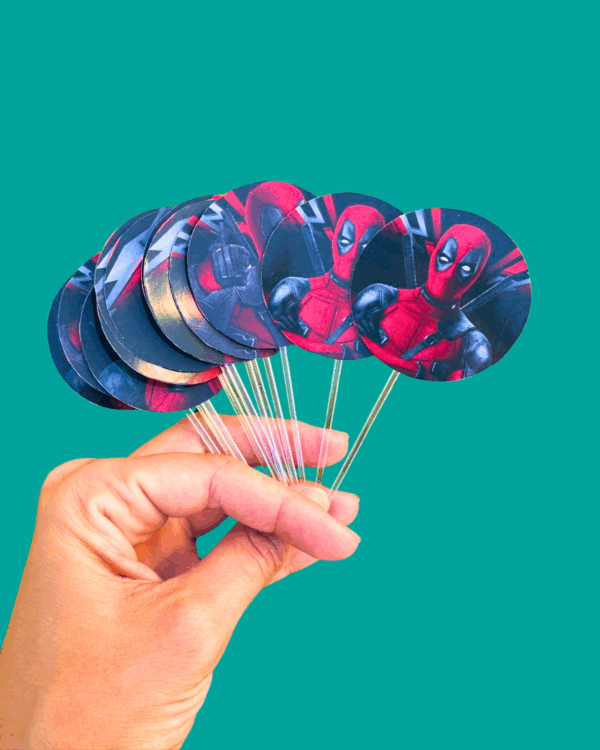 cupcake topper deadpool
